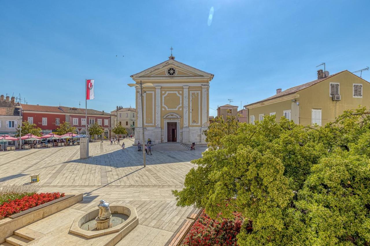 Rooms On Liberty Square Poreč Exterior foto
